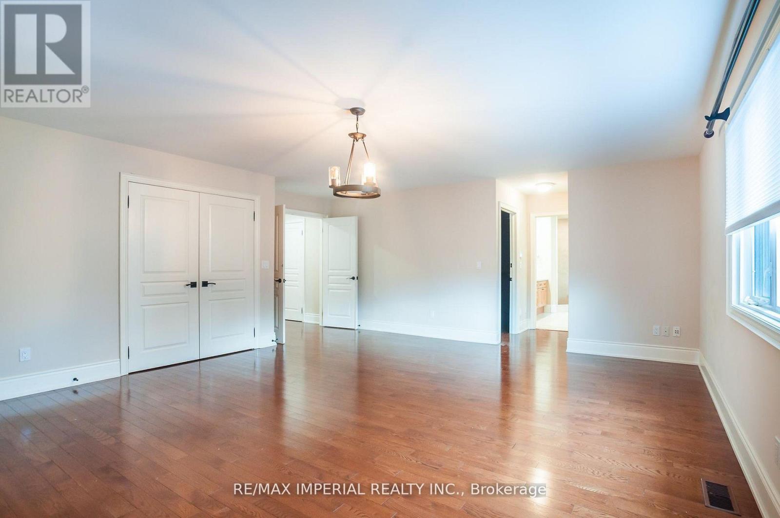 23A MACKAY DRIVE - 27