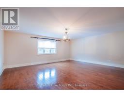 23a Mackay Drive, Richmond Hill, ON L4C6N9 Photo 26