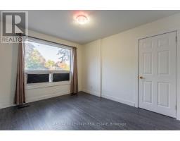 33b College Crescent, Barrie, ON L4M2W4 Photo 12