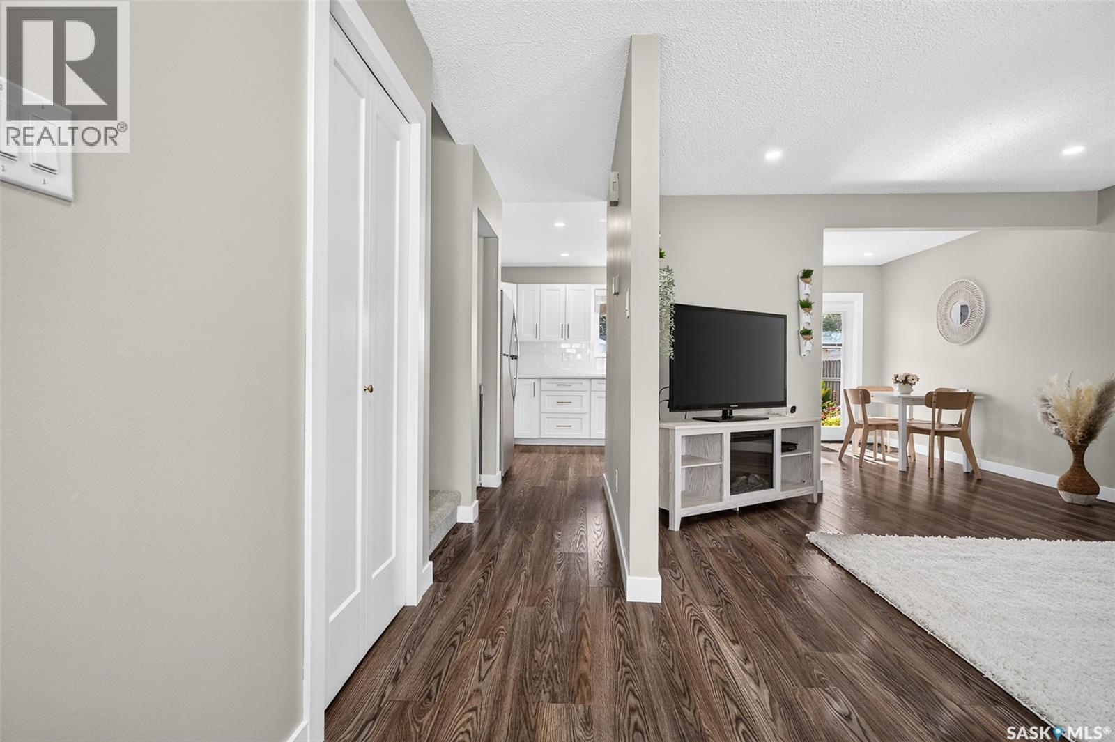 1515 Caribou STREET W - Image 3