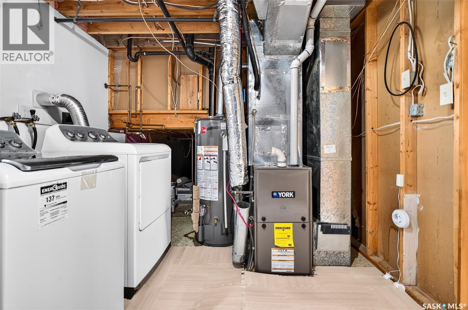 1515 Caribou STREET W - Image 49