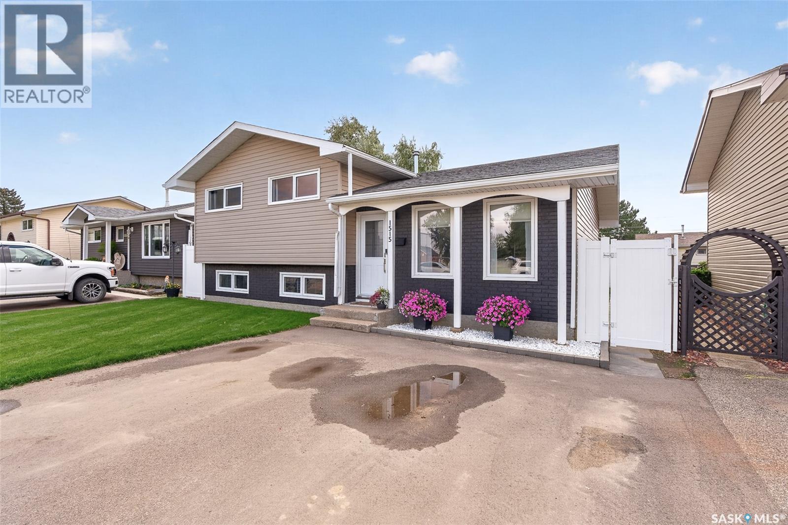 1515 Caribou STREET W - Image 62