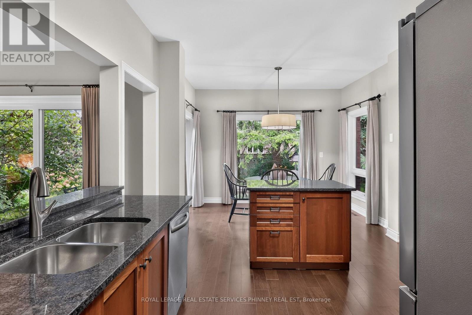 1962 CALGARY COURT - 12