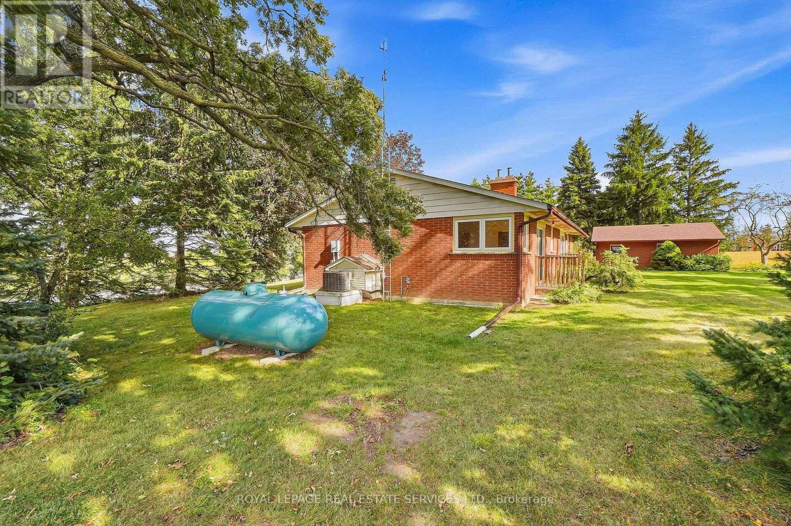 Photo of 5150 TREMAINE ROAD