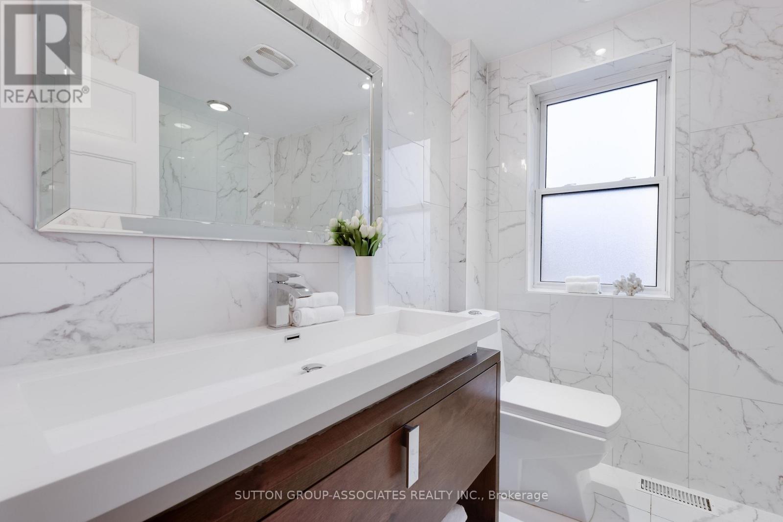 71 KERSDALE AVENUE - 24