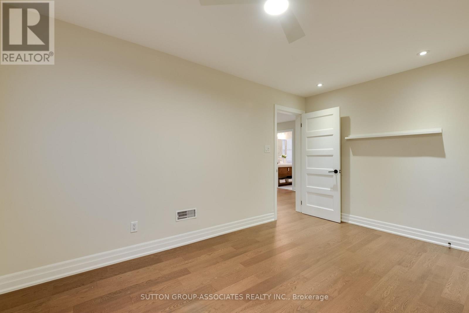 71 KERSDALE AVENUE - 27