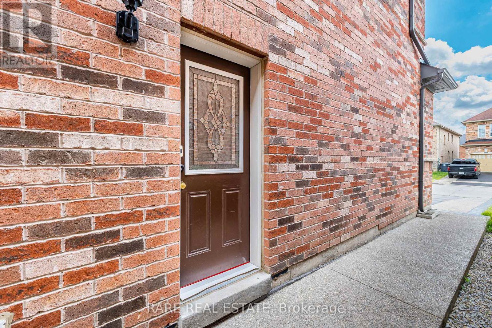 86 VANDERPOOL CRESCENT - Image 38
