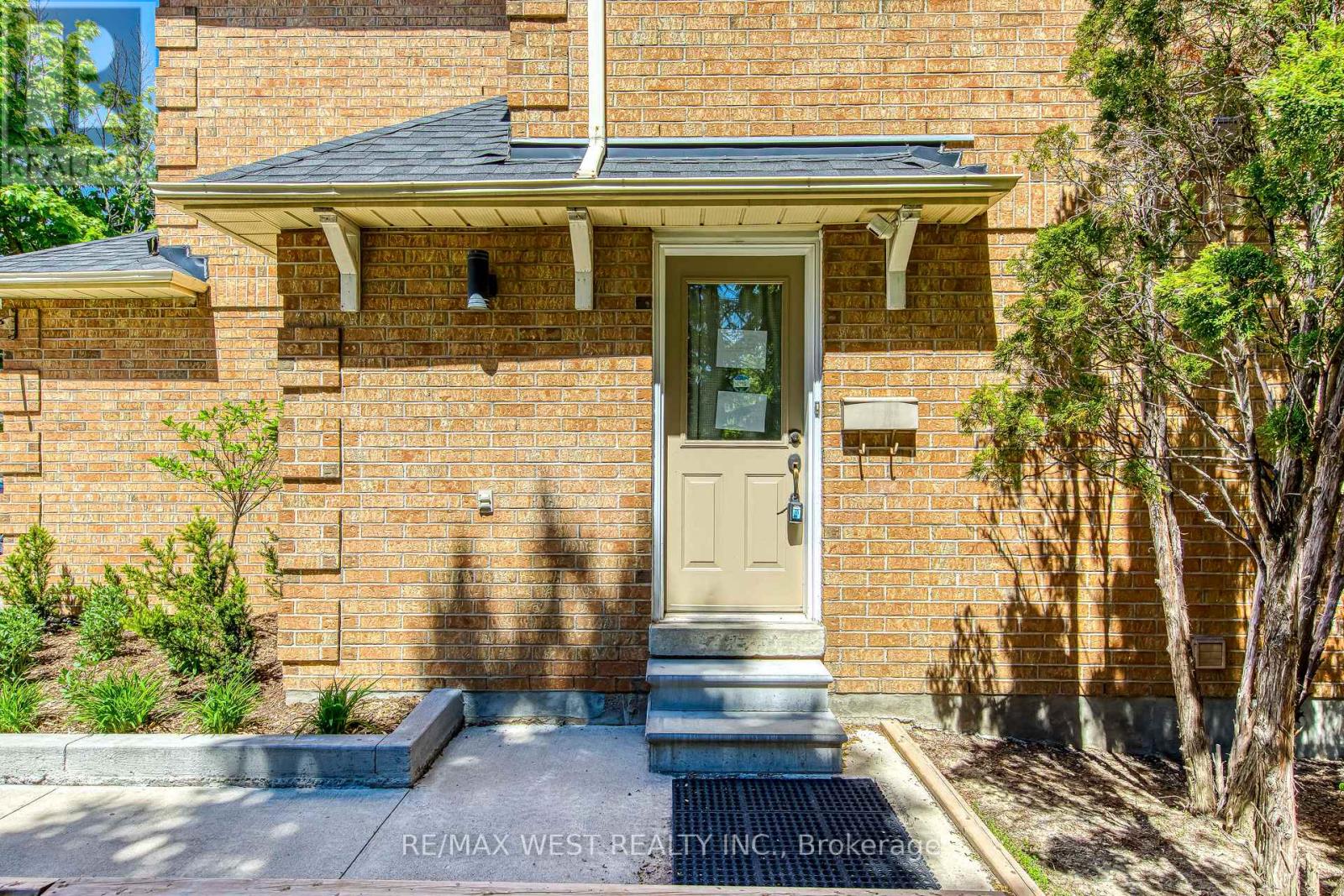 Photo of 153 - 99 BRISTOL ROAD E