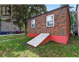 29 Red Deer Avenue, Toronto, ON M1N2Z1 Photo 39