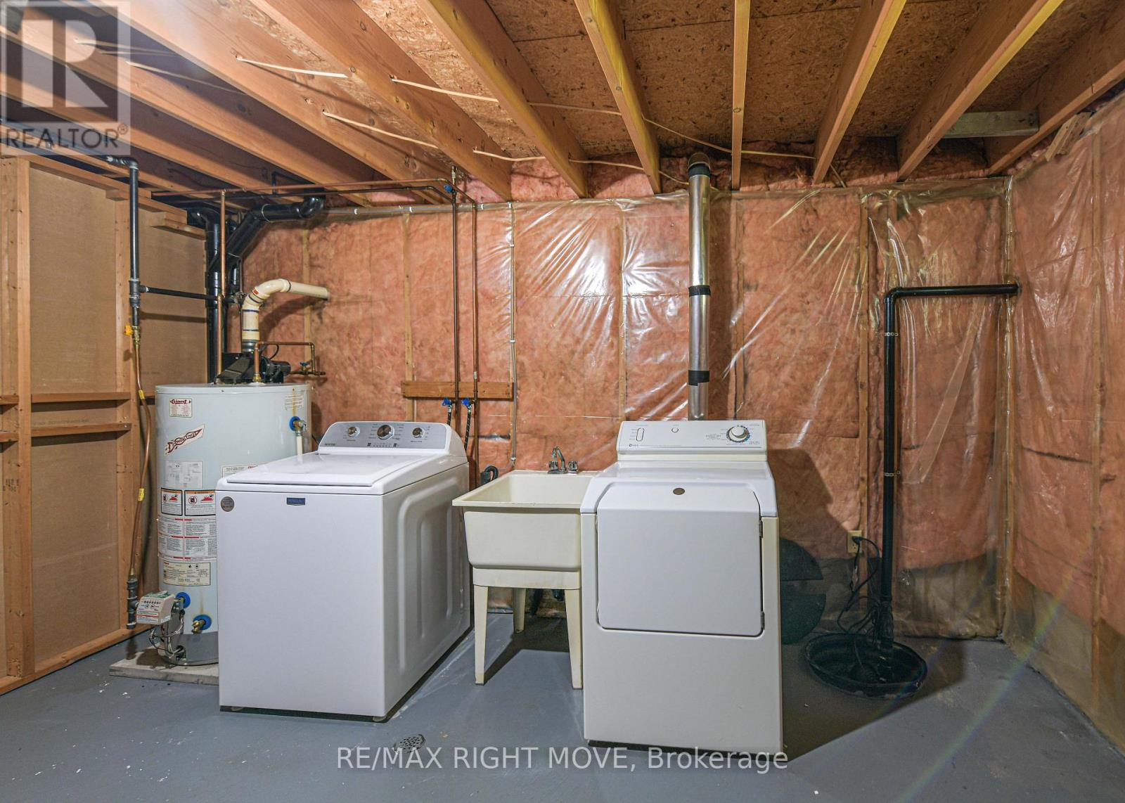 4 FITTON HEIGHTS - Image 28