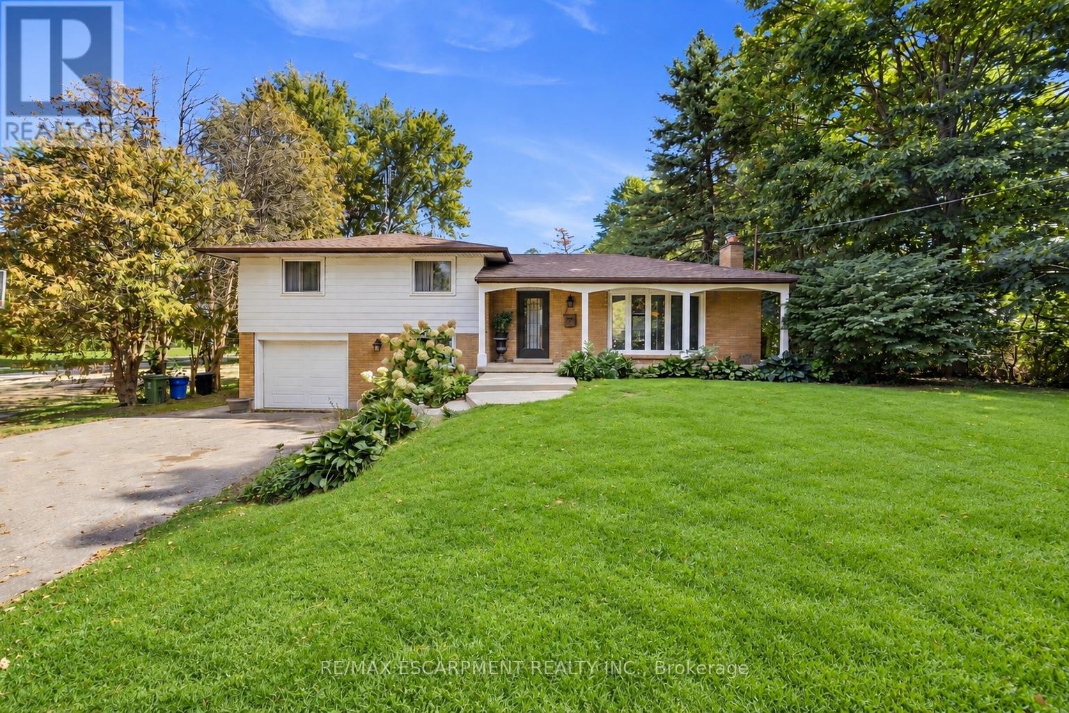 205 SUNNYRIDGE ROAD