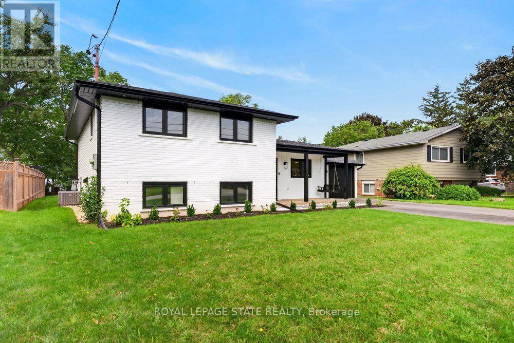 90 LAKESIDE DRIVE, Grimsby (Grimsby Beach)