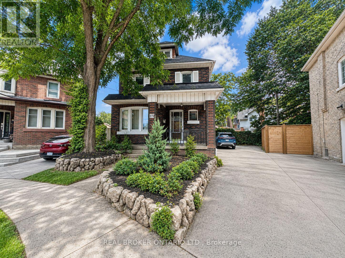 Photo of 272 Stinson Crescent