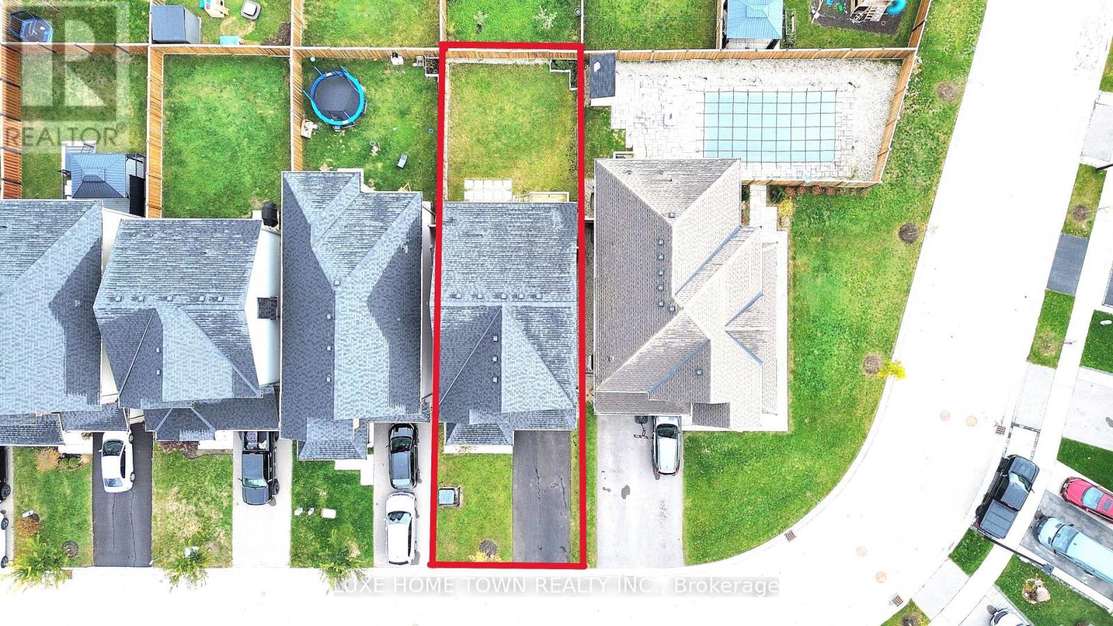 26 GIBBS WAY N - 47