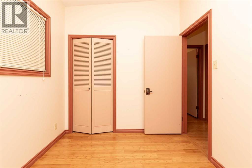317 Laval Boulevard W - Image 17