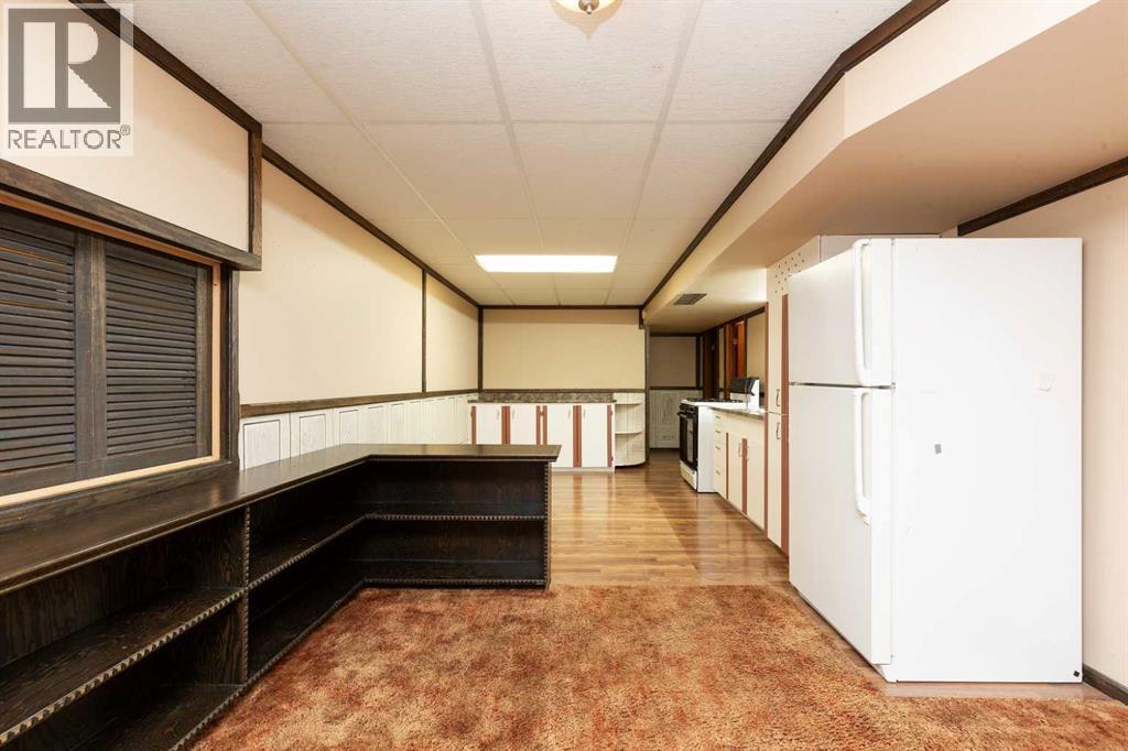 317 Laval Boulevard W - Image 25