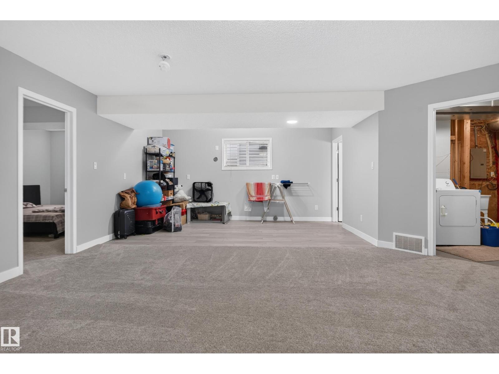 3746 12 Street NW - 22