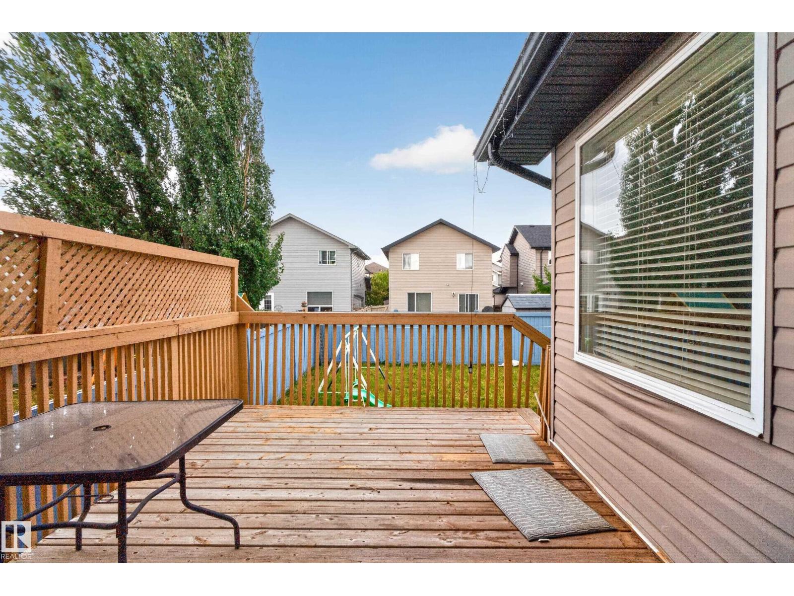 3746 12 Street NW - 30