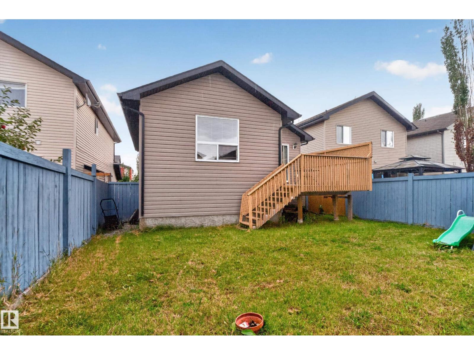 3746 12 Street NW - 33