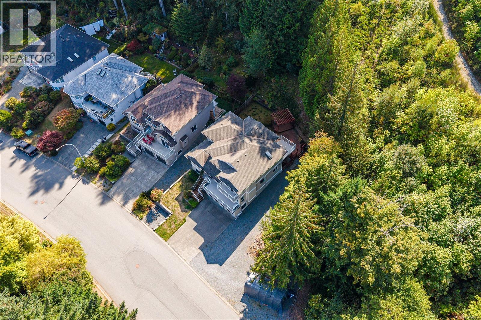 452 Thetis Dr - 85