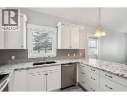 2, 20 River Heights View - photo 18
