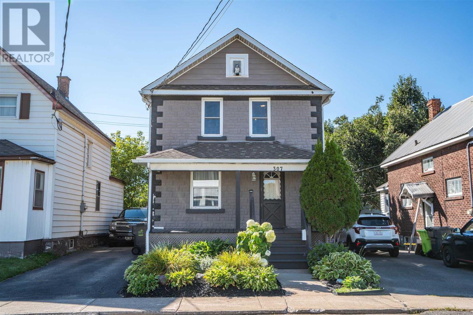 307 Beverley ST - 1