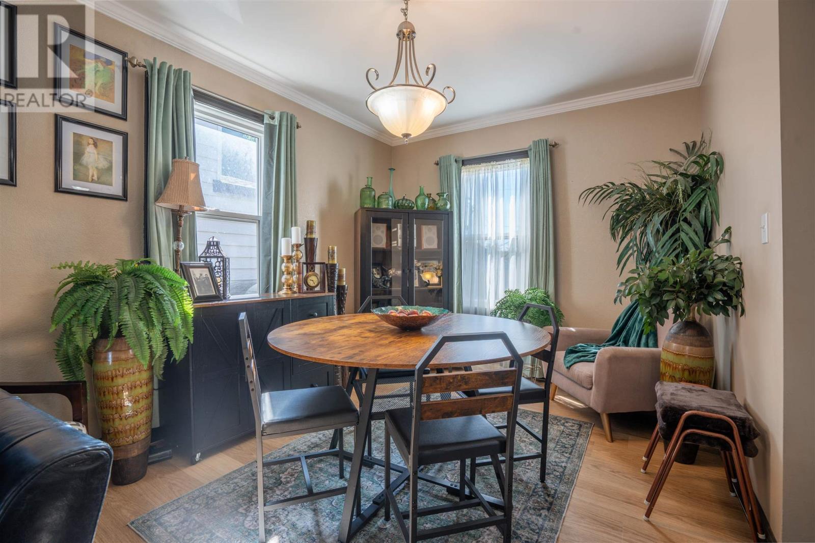 307 Beverley ST - Image 15