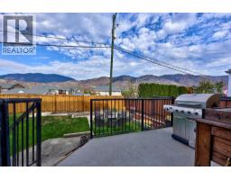 Kitchen - 8910 Badger Drive, Kamloops, BC V2C6V2 Photo 10
