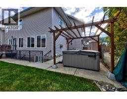 Kitchen - 8910 Badger Drive, Kamloops, BC V2C6V2 Photo 15
