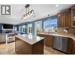 5pc Bathroom - 8910 Badger Drive, Kamloops, BC V2C6V2 Photo 9