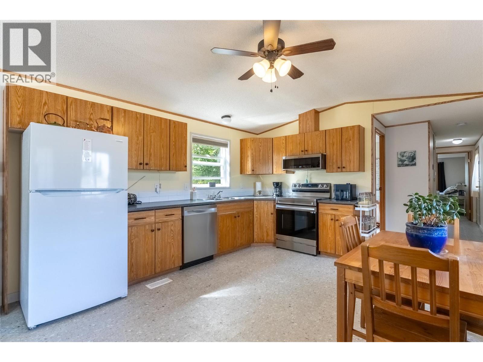 #117 1555 Howe Road - 5