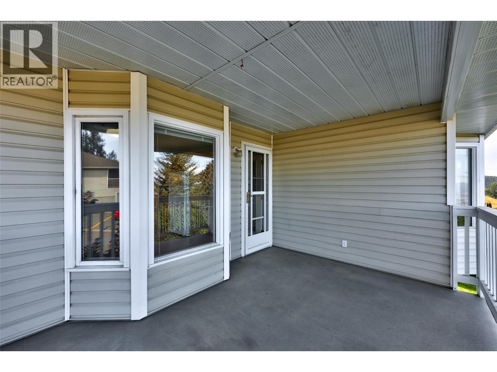 #15 2030 Van Horne Drive - 19