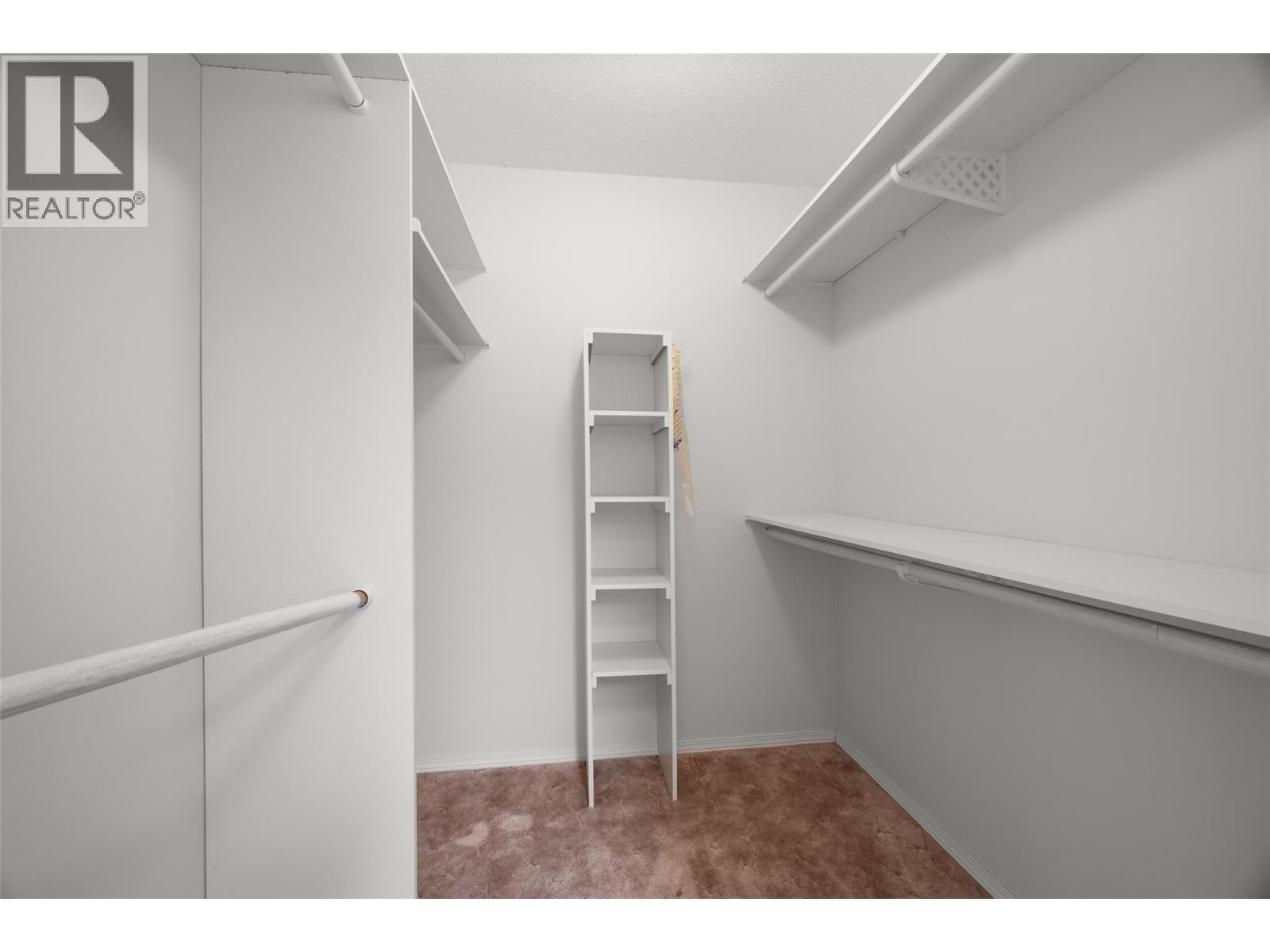 #15 2030 Van Horne Drive - Image 25