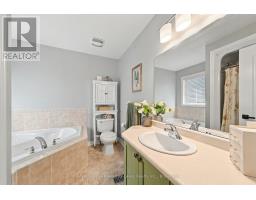 12 Lucas Crescent, Kawartha Lakes, ON K9V0C5 Photo 36