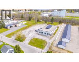 571 Bank Street, Simcoe, ON N3Y3N3 Photo 8