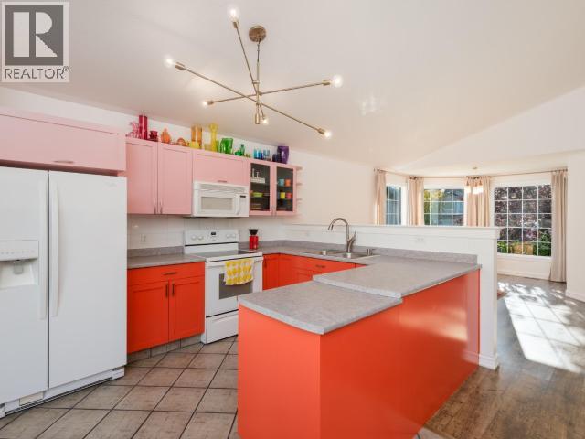 11 LAZULITE DRIVE - 4