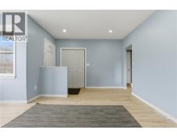 880 Lawrence Road, Hamilton, ON L8K2A3 Photo 15