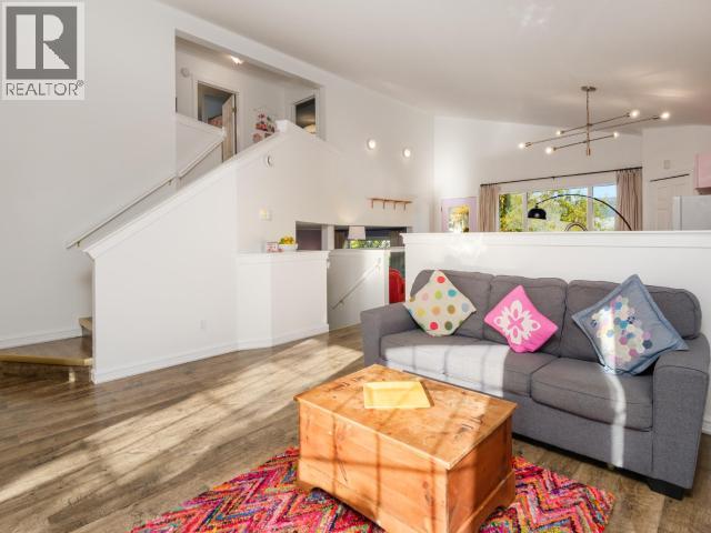 11 LAZULITE DRIVE - 3