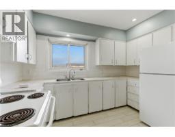 880 Lawrence Road, Hamilton, ON L8K2A3 Photo 19