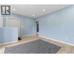 880 Lawrence Road, Hamilton, ON L8K2A3 Photo 14