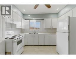 880 Lawrence Road, Hamilton, ON L8K2A3 Photo 18