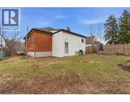 880 Lawrence Road, Hamilton, ON L8K2A3 Photo 45