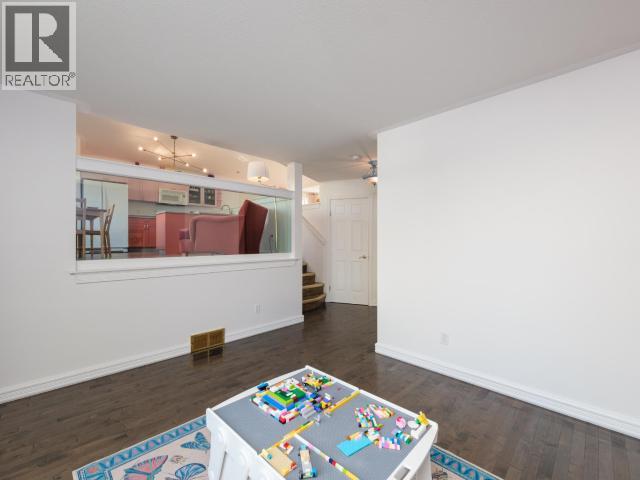 11 LAZULITE DRIVE - 20