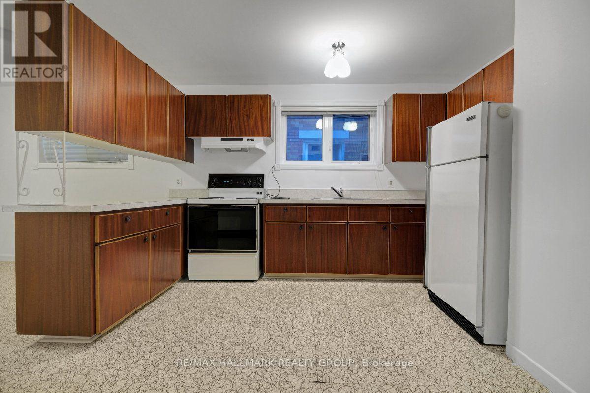 175 CARILLON STREET photo 37
