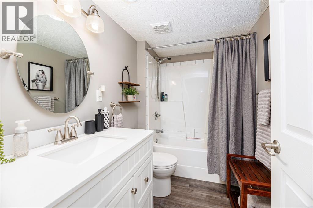 Listing photo – 12 Aspen Heights Way, Innisfail