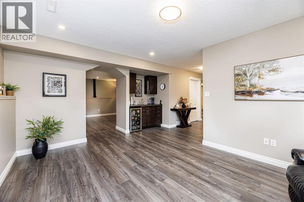 Listing photo – 12 Aspen Heights Way, Innisfail