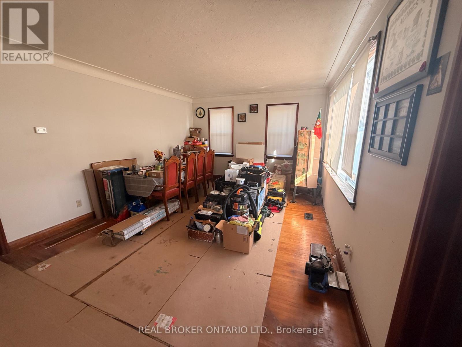 4 CONLON CRESCENT - Image 7