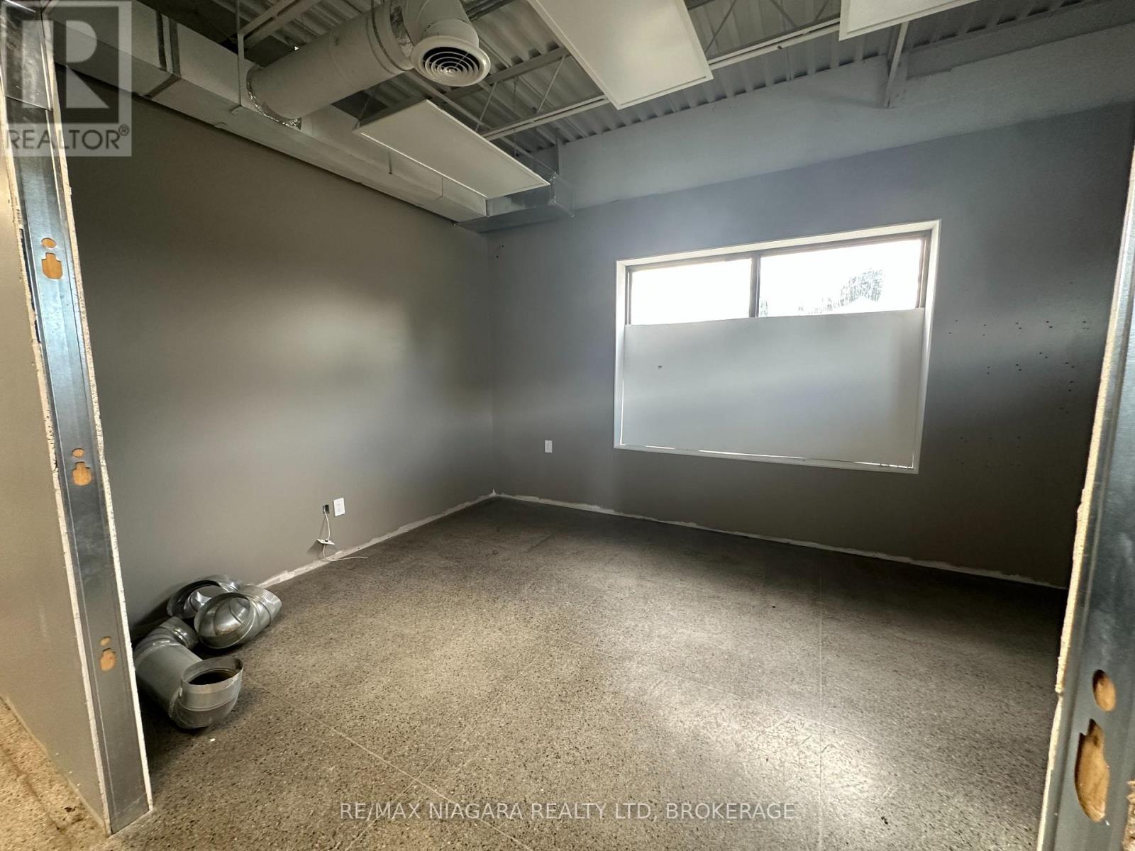 601 Southworth Street South — photo 4
