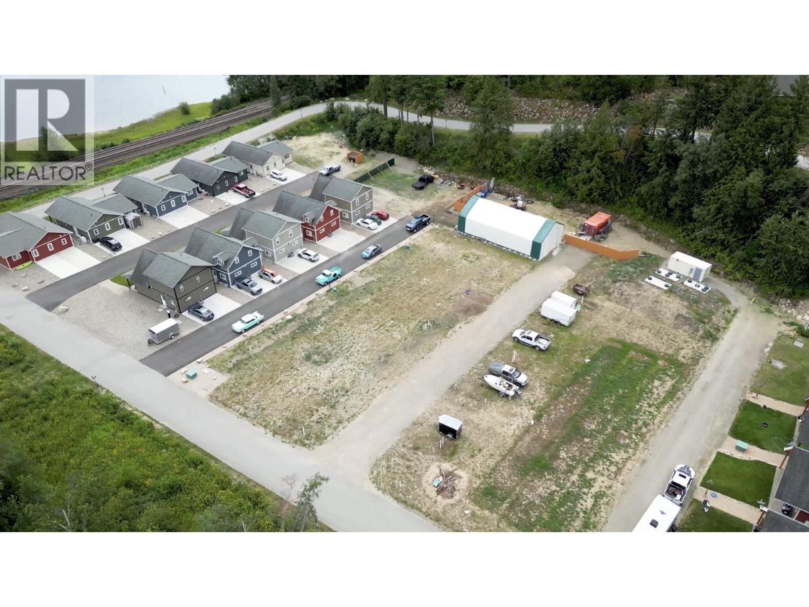 5211 Trans-Canada Highway, Tappen