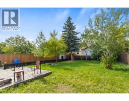 Bedroom - 304 Whitefield Drive Ne, Calgary, AB T1Y5J3 Photo 6